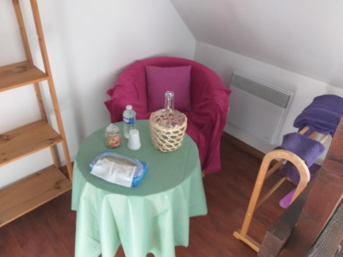 Chambres Et Table D'Hotes Ancienne Poterie Saint-Martin-des-Champs  Екстериор снимка